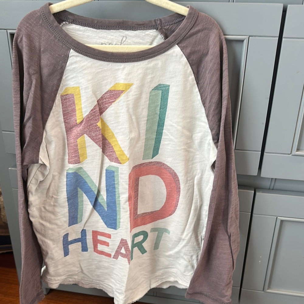Peek (Nordstrom) Kind Heart Baseball Sleeve Tee